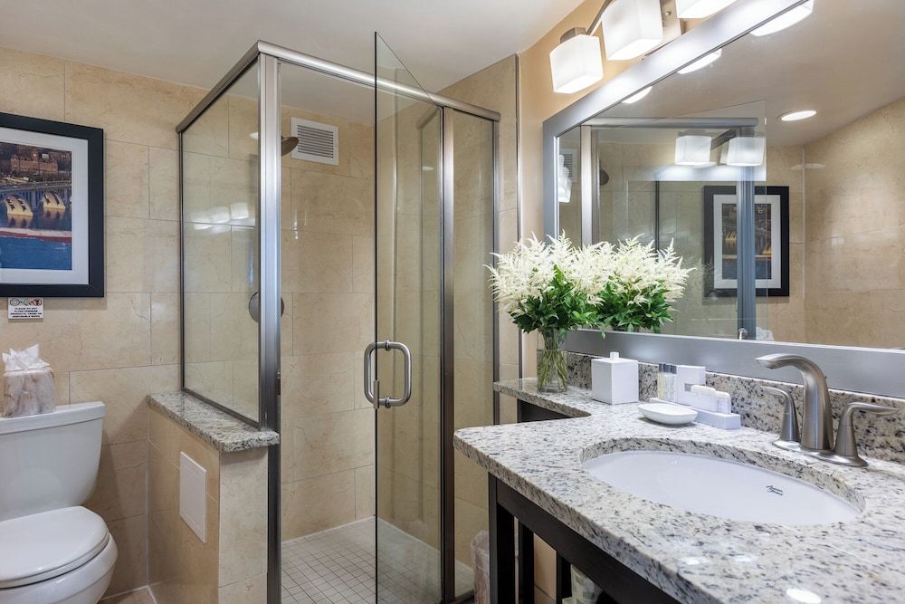 Georgetown Inn Standard Room, 1 King Bed (Senate) 9