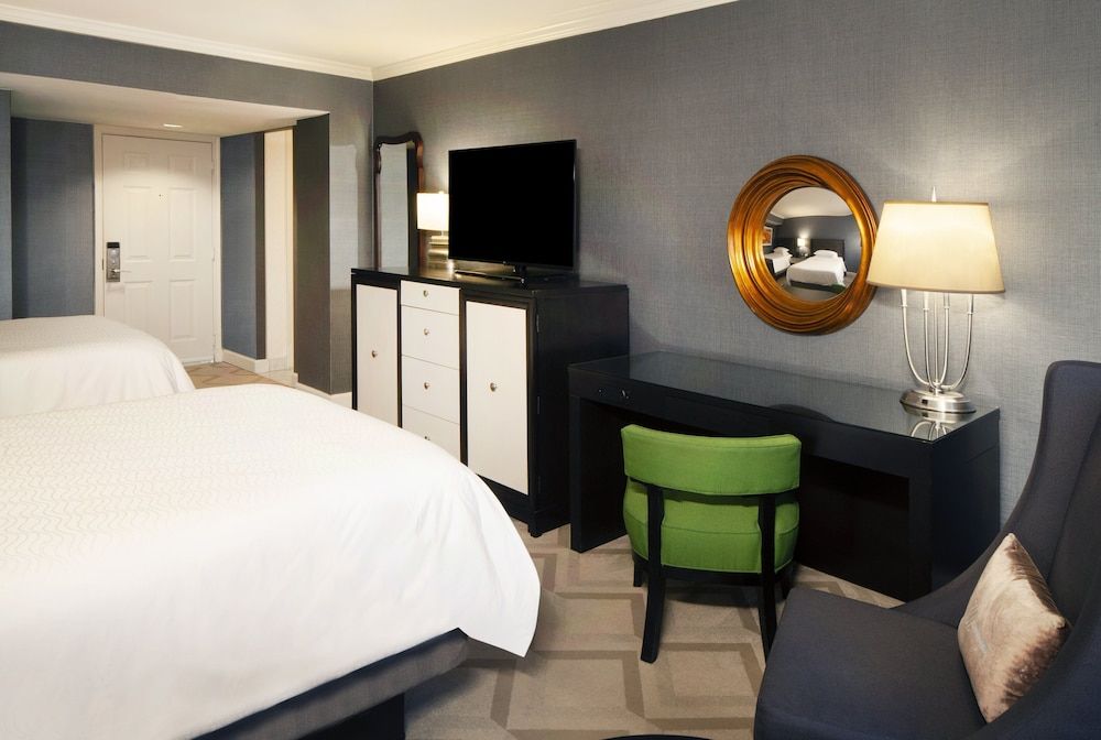 The Melrose Georgetown Hotel Deluxe Double Room