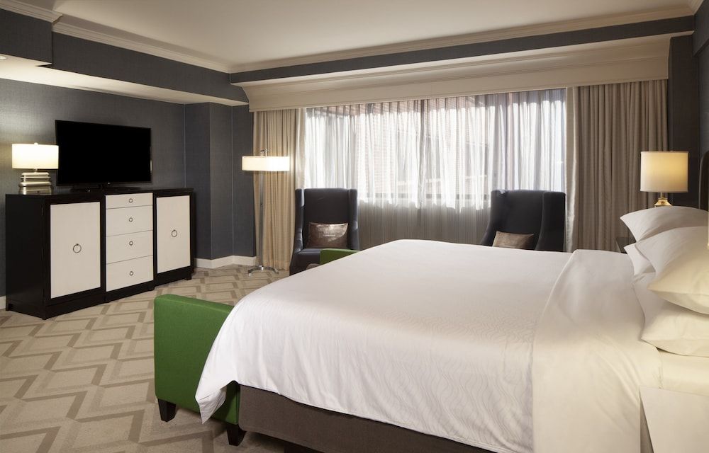 Deluxe Room, 1 King Bed