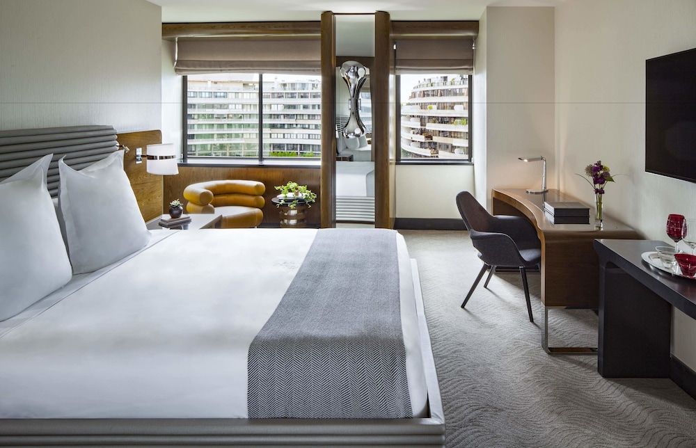 The Watergate Hotel Superior Room, 1 King Bed, Accessible