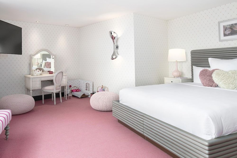 Suite (Rose)