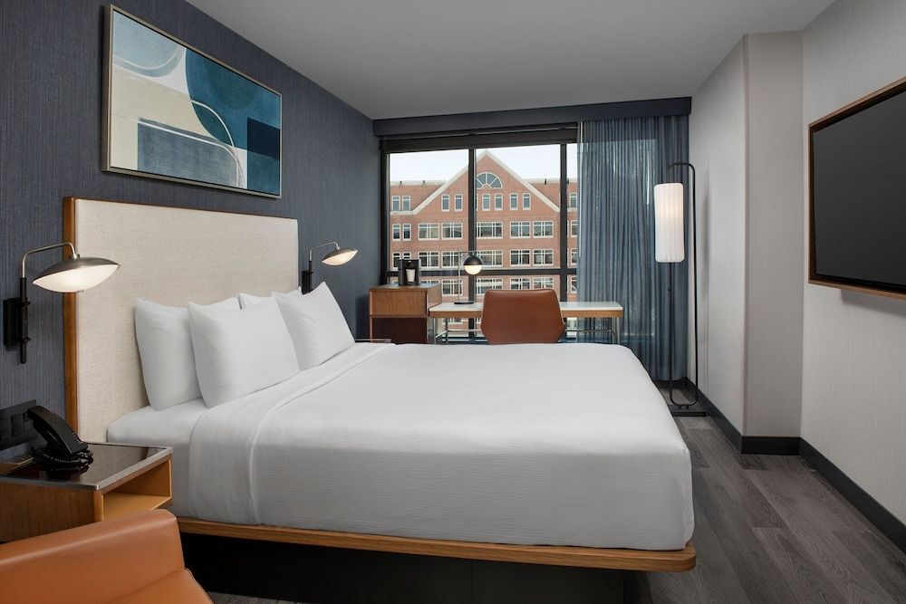 undefined Courtyard by Marriott Washington, DC Dupont Circle 3