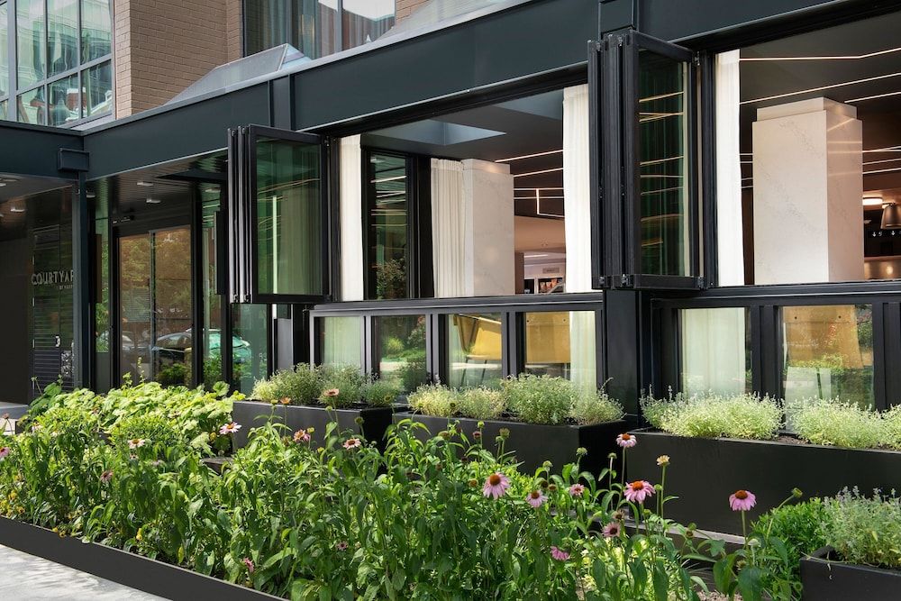 undefined Courtyard by Marriott Washington, DC Dupont Circle 7