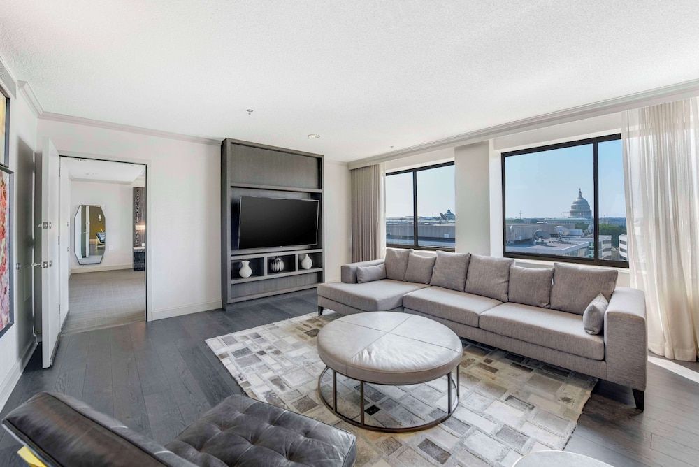 Presidential Suite, 1 King Bed (Capitol View)