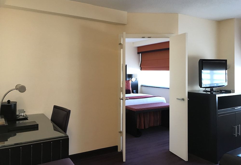 undefined Washington Plaza Hotel 2