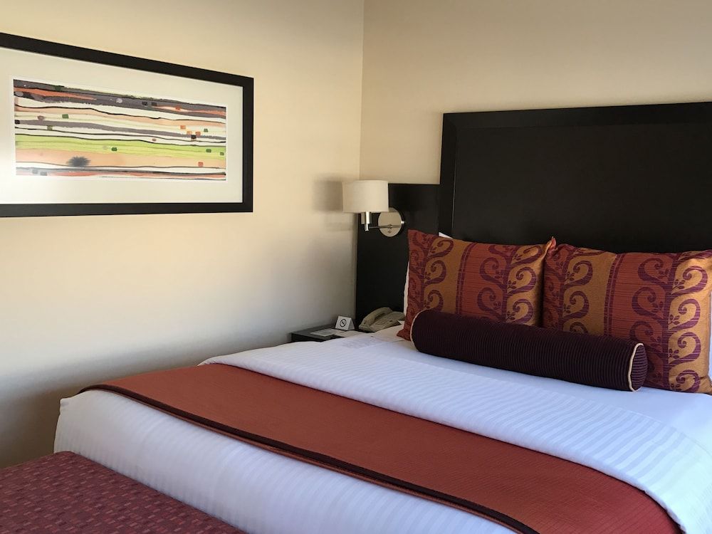 undefined Washington Plaza Hotel 7