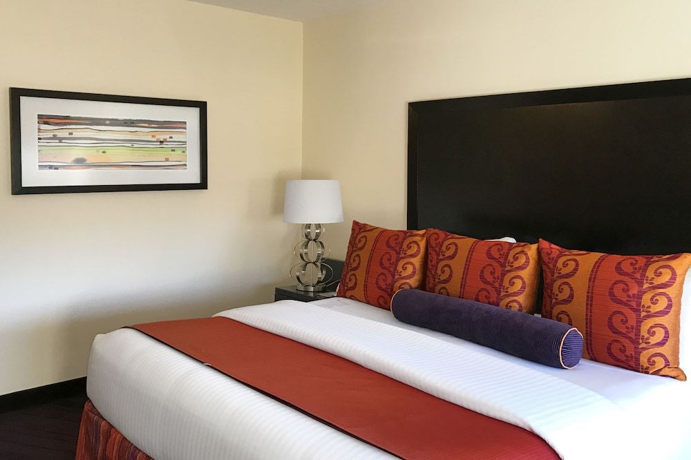 Deluxe Room, 1 King Bed