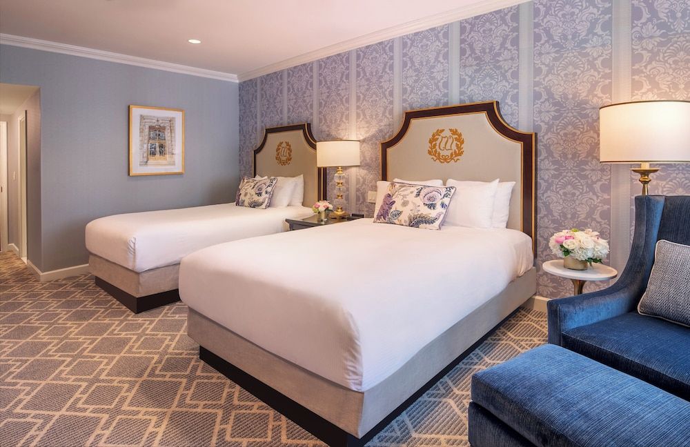 Classic Room, 2 Queen Beds, Accessible (Accessible Tub)