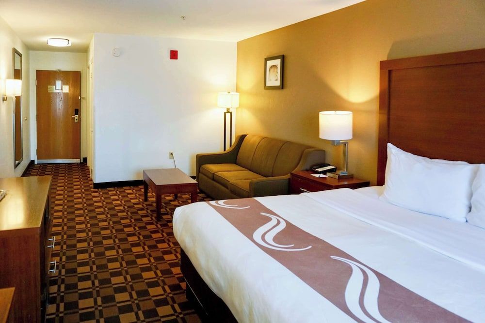 Executive Room, 1 King Bed with Sofa bed, Non Smoking