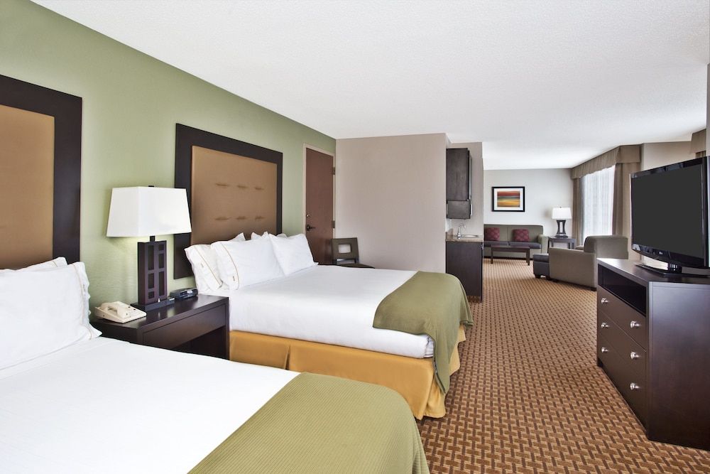 Suite, 2 Queen Beds