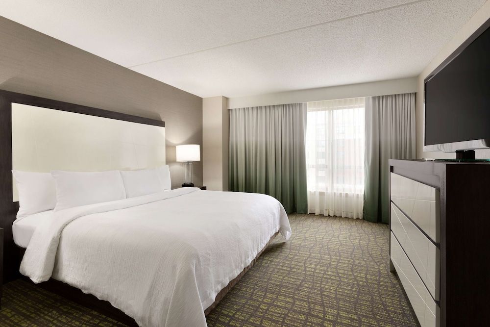 Executive Two Room Suite
