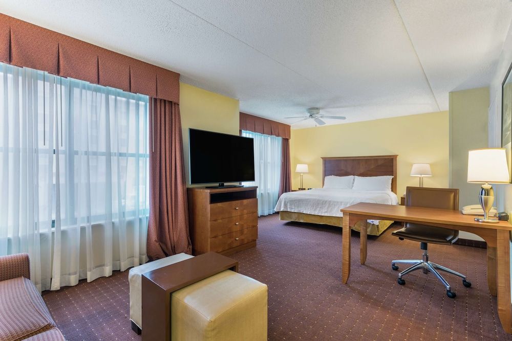 Studio, 1 King Bed, Accessible, Bathtub (Mobility & Hearing)