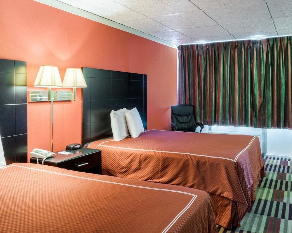 Room, 2 Queen Beds, Smoking