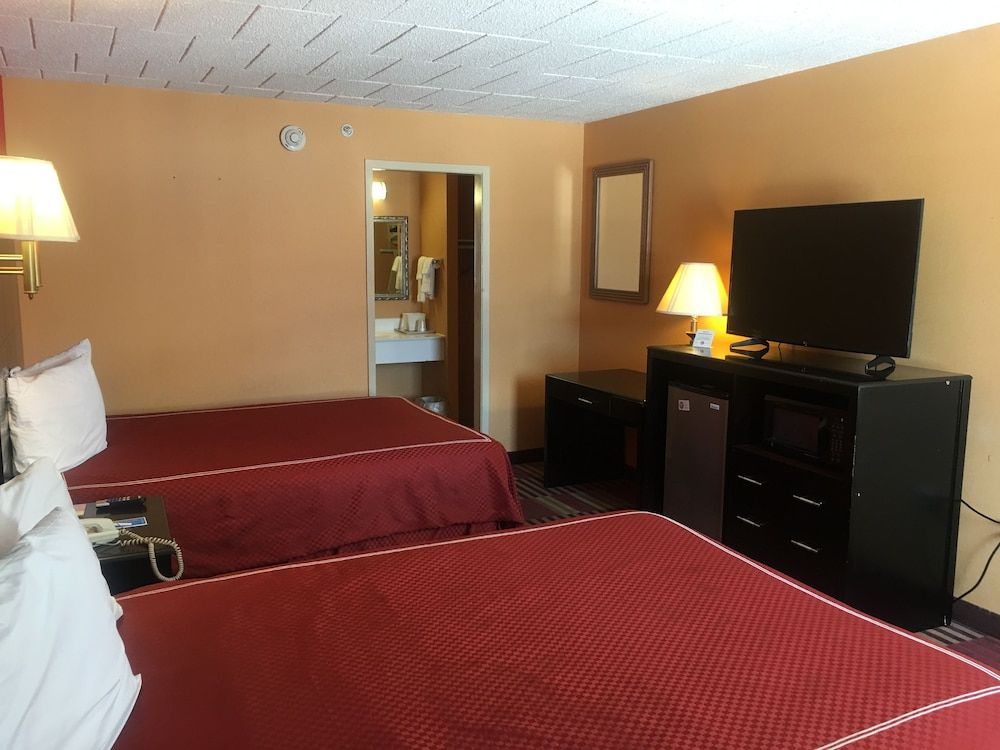 Standard Room, 2 Queen Beds, Non Smoking