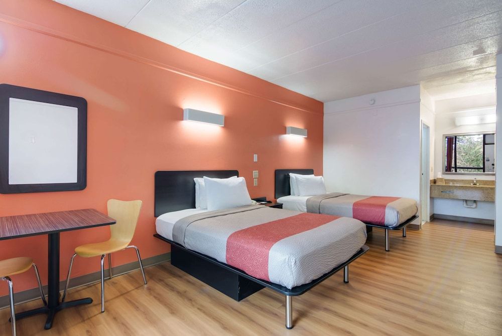 Standard Room, 2 Double Beds, Non Smoking