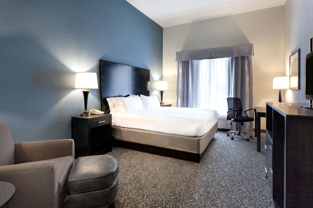 Standard Room, 1 King Bed