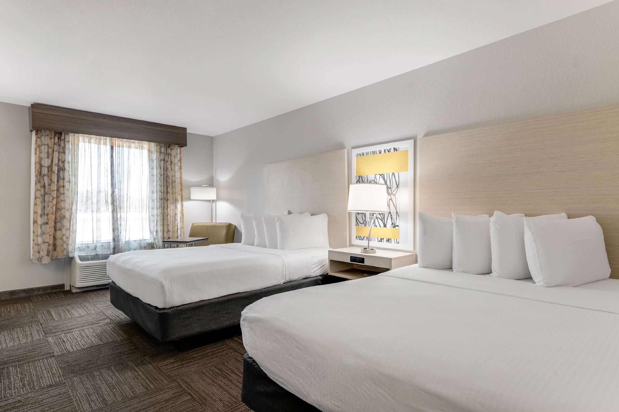 Best Western Auburndale Inn & Suites Accessibility - 2 Queen Beds, Bathtub, Nonsmoking 2