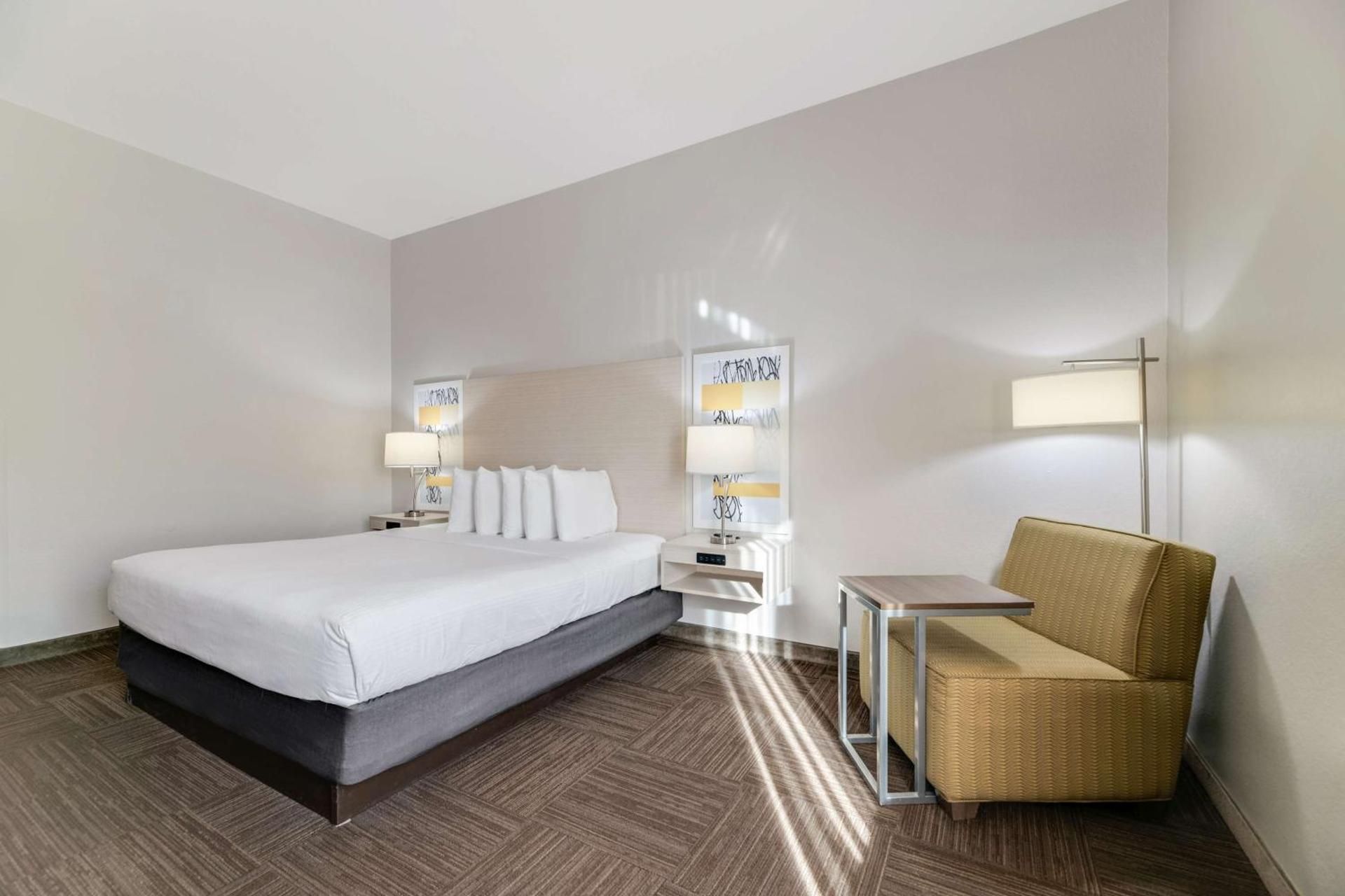 Standard King Room