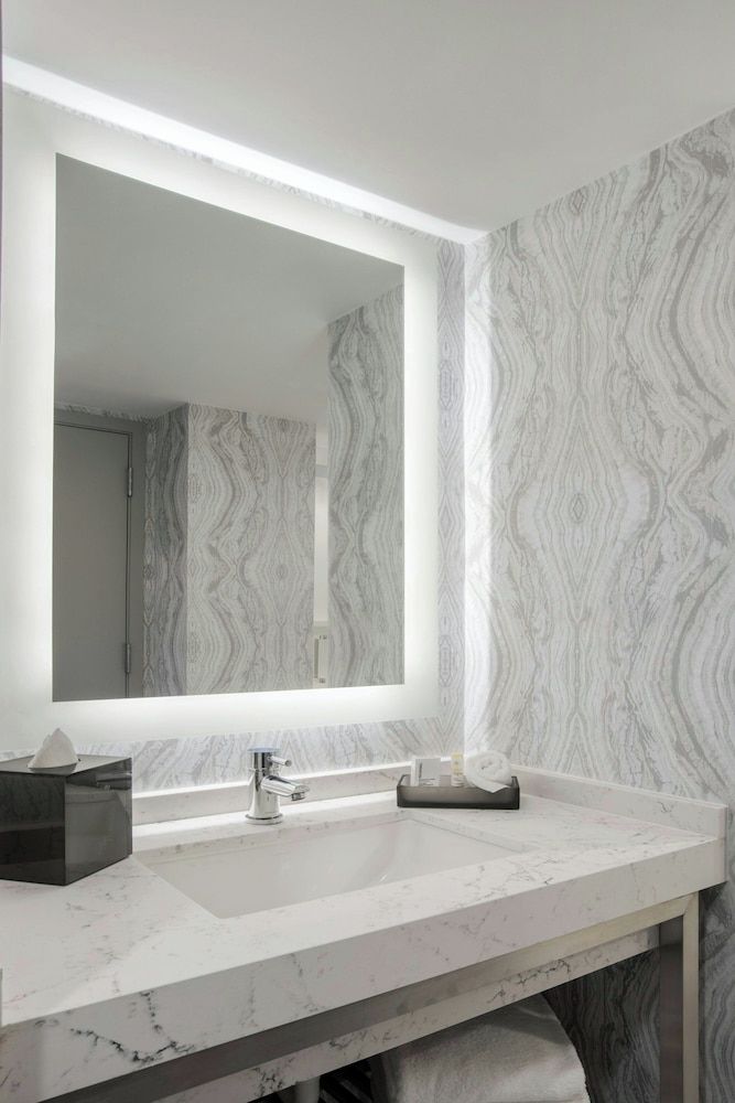 undefined Courtyard by Marriott Aventura Mall 8