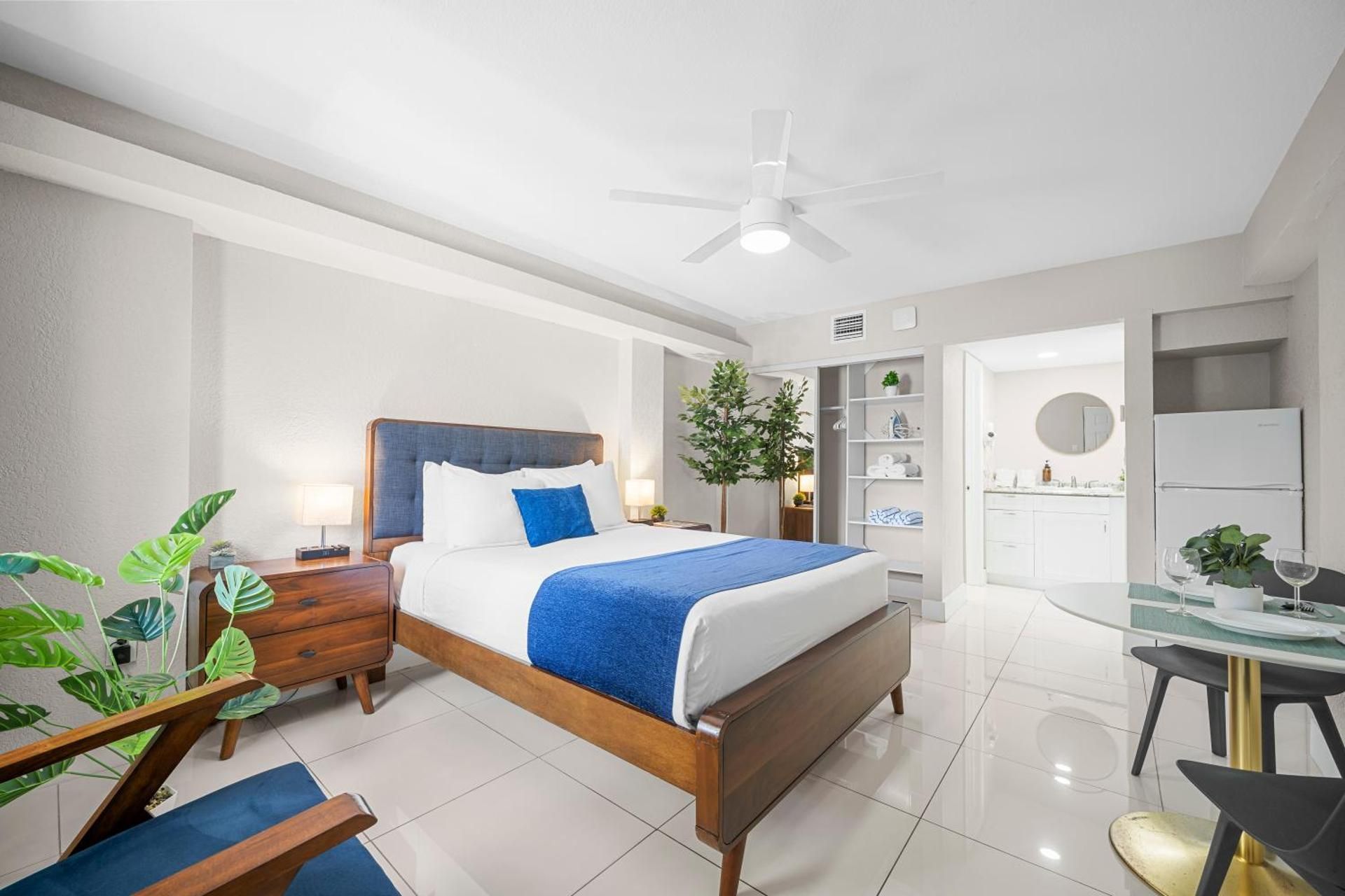 Boca Plaza Standard Queen