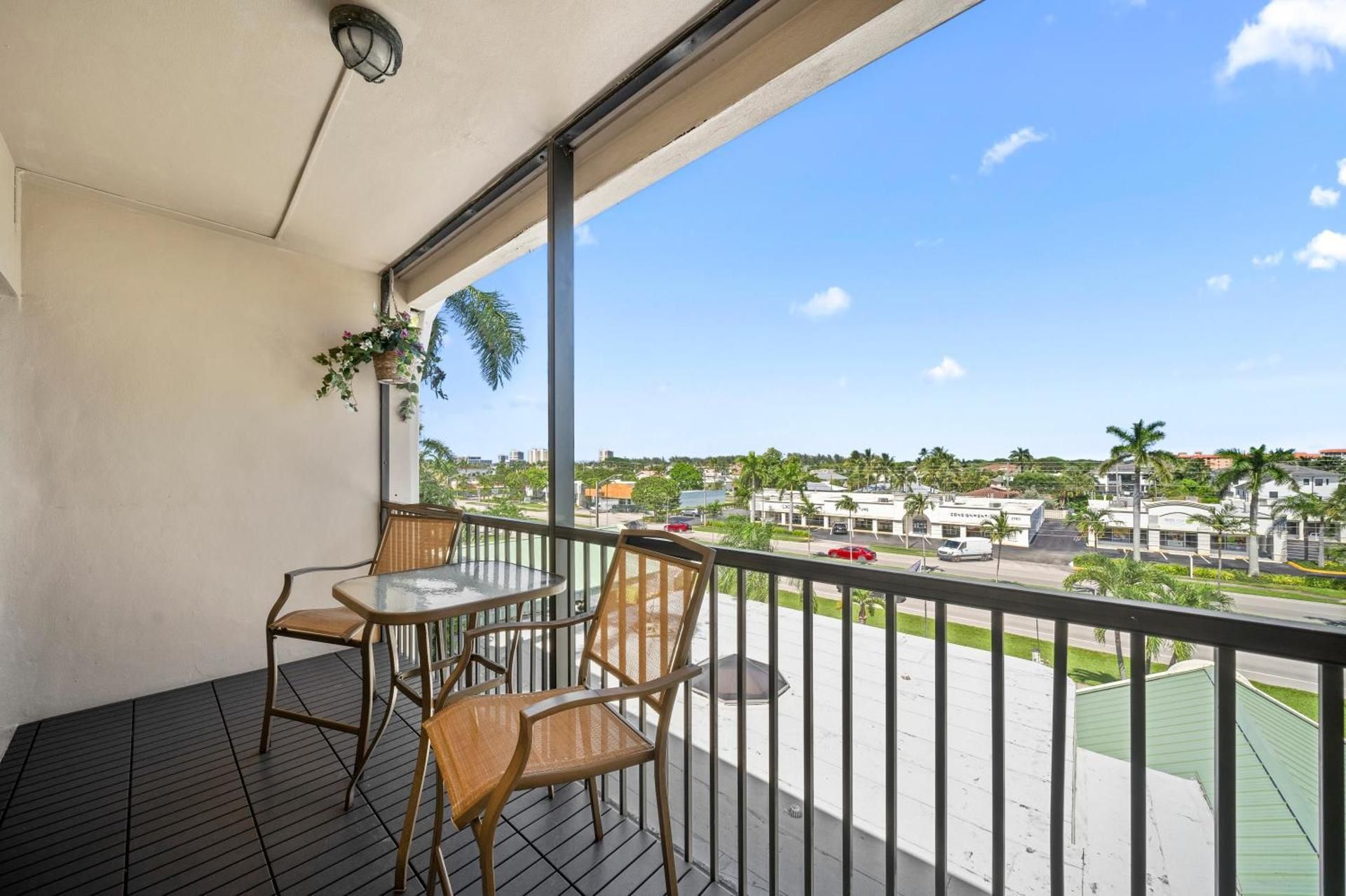 Boca Plaza Standard Queen 2