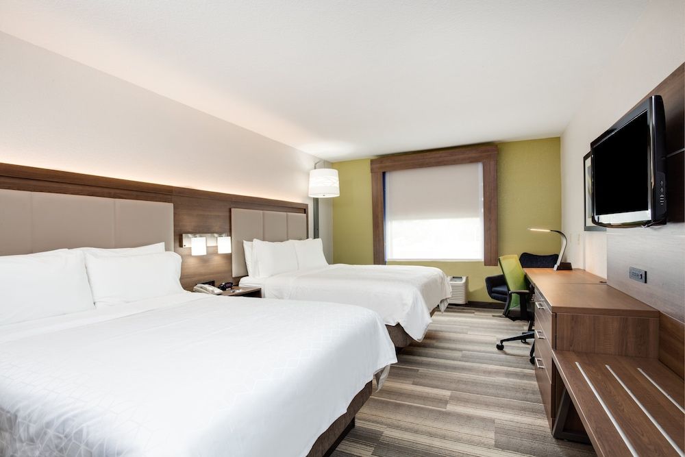 Standard Room, 2 Queen Beds, Accessible (Comm)