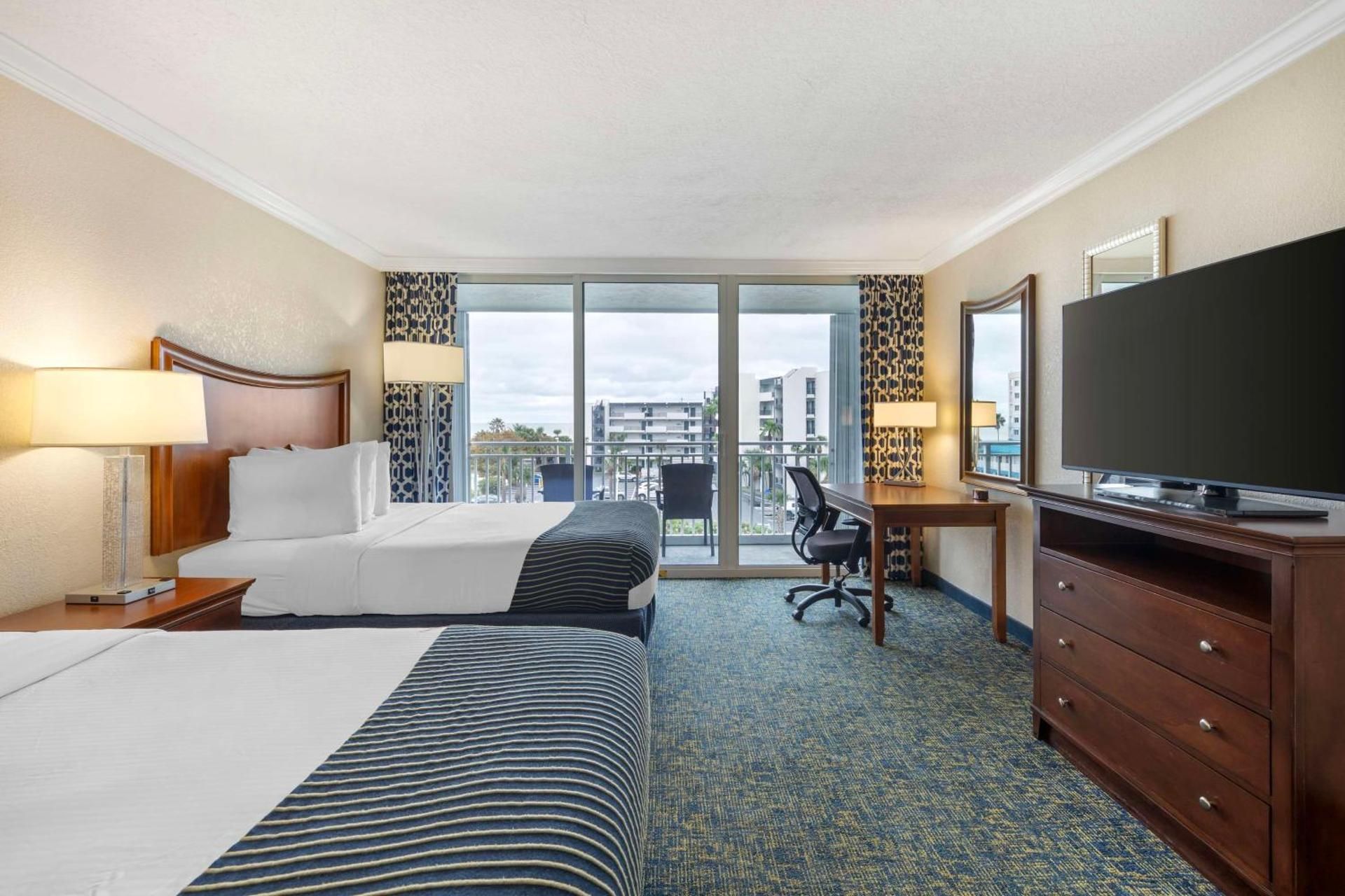 Suite-2 Queen Beds, Non-Smoking, Family Room, Two Rooms, One Bedroom, Kitchenette, Sofabed, Full Bre