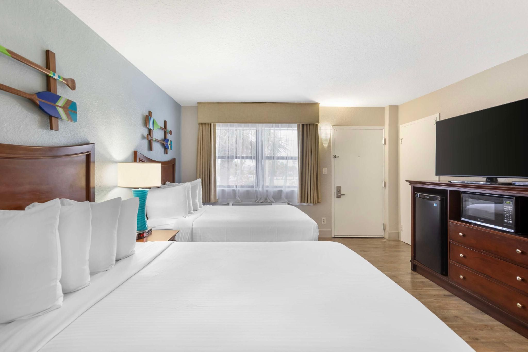 2 Double Beds, Nonsmoking, Garden Courtyard, Exterior Access