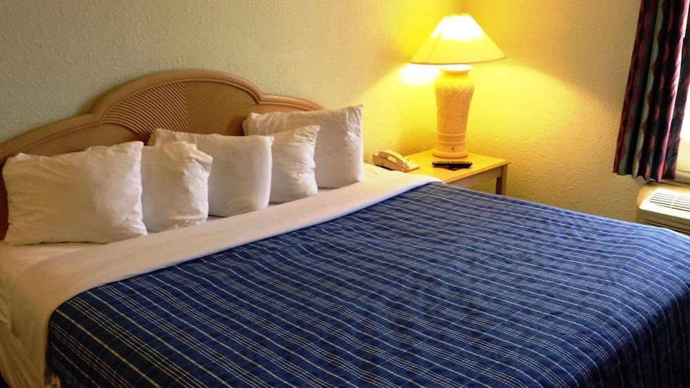 Standard Suite, King