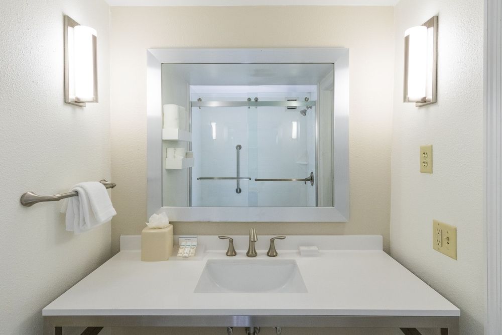 One Bedroom Suite, One King Bed