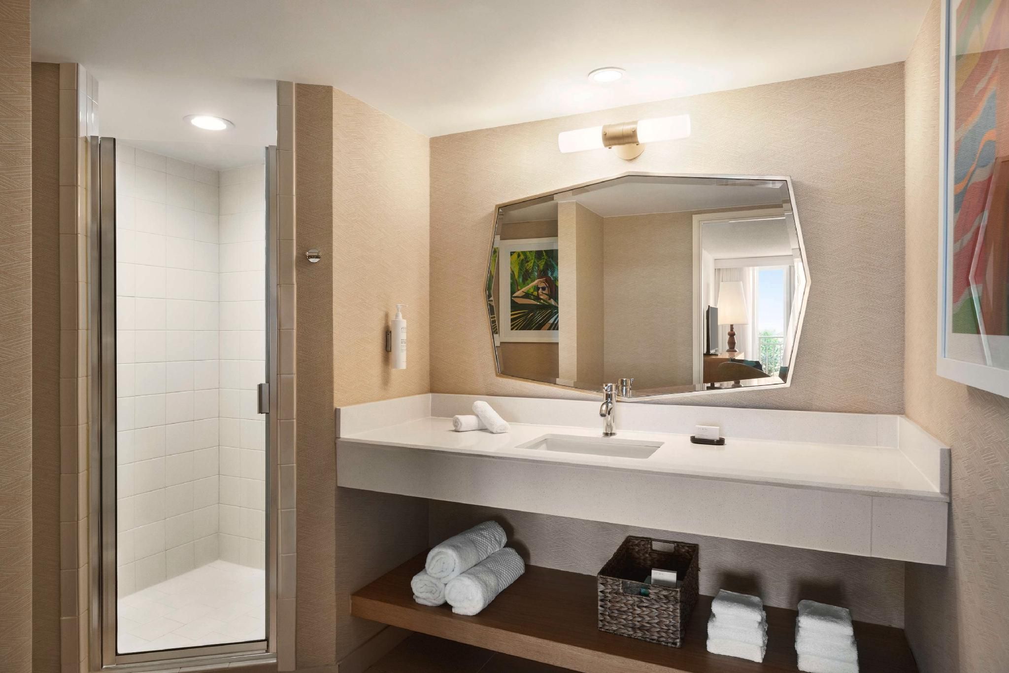 2 ROOM SUITE-2 QUEEN BEDS- OCEANFRONT