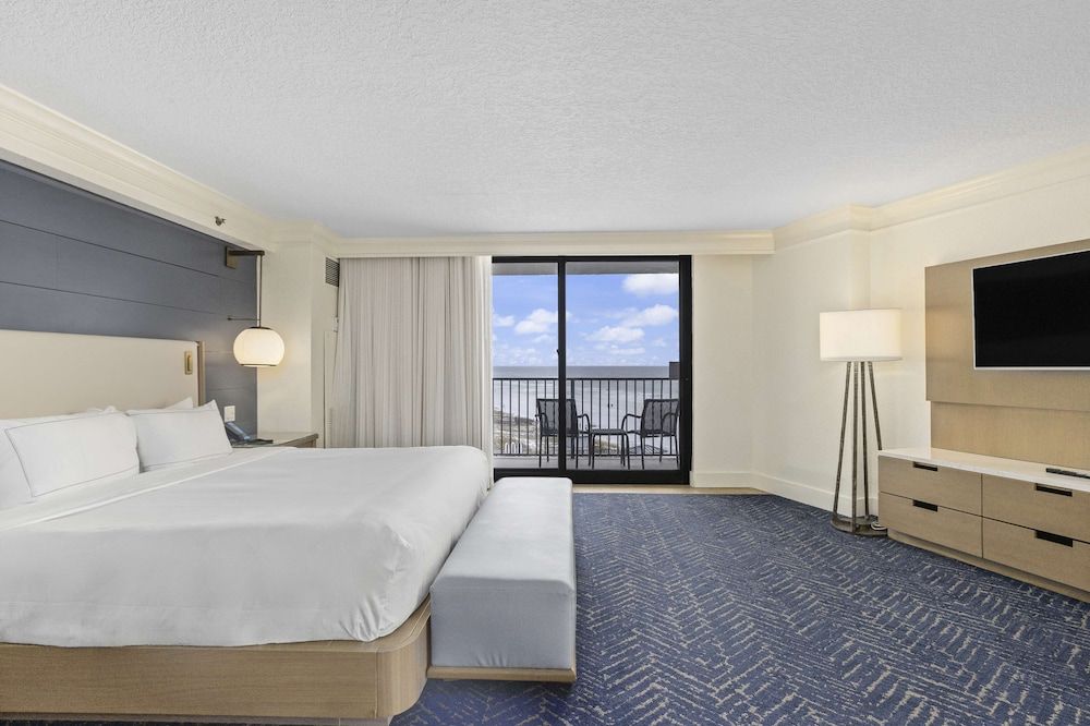 Executive Room, 1 King Bed, Beachfront