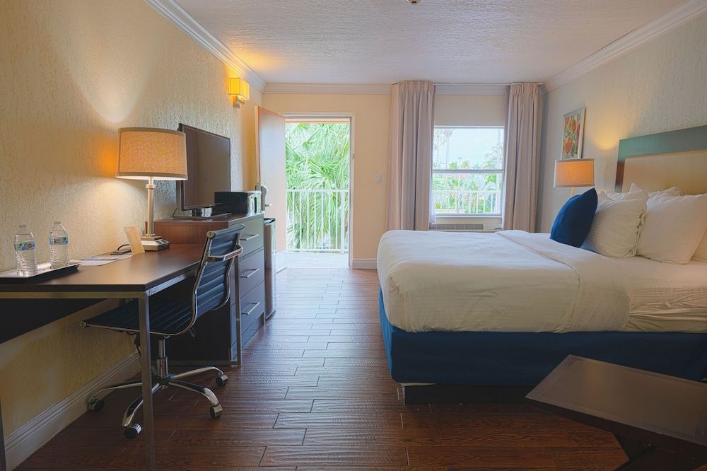 Fairway Inn Florida City Homestead Everglades Standard King Room, 1 King Bed 12