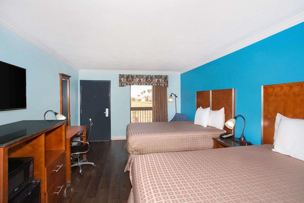 Room, 2 Double Beds, Smoking