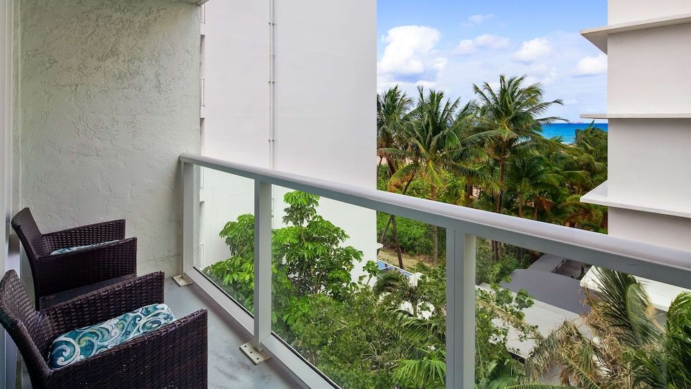 undefined Best Western Plus Oceanside Inn 6