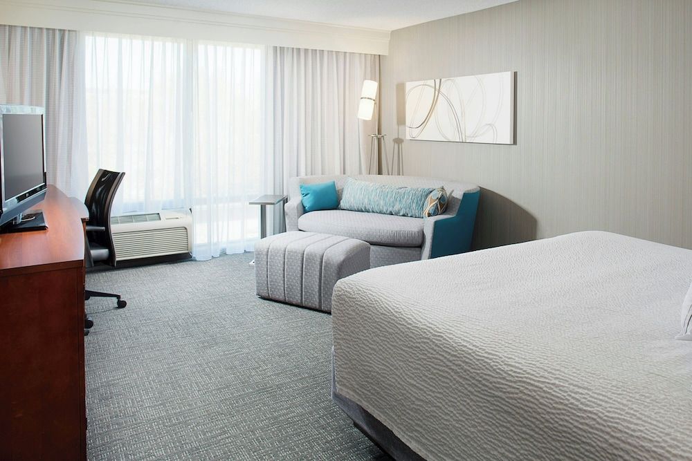 undefined Courtyard by Marriott Fort Lauderdale North/Cypress Creek 8