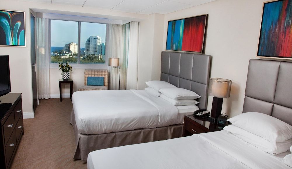 Suite, 2 Queen Beds, Balcony (Intracoastal View)