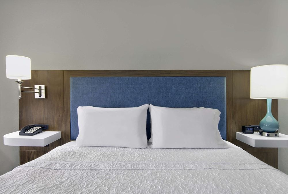 undefined Hampton Inn Ft. Lauderdale Airport North Cruise Port 2