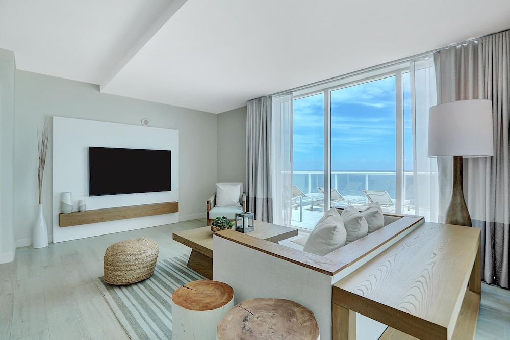 Suite, Multiple Beds