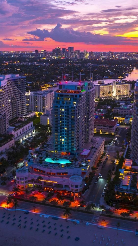 undefined Beach House Fort Lauderdale, a Hilton Resort 10