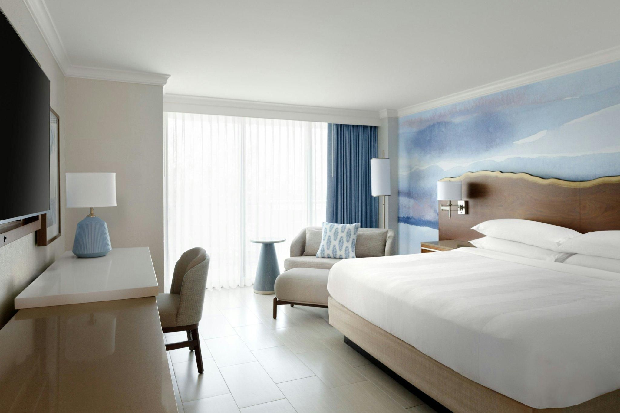 undefined Fort Lauderdale Marriott Harbor Beach Resort & Spa 10
