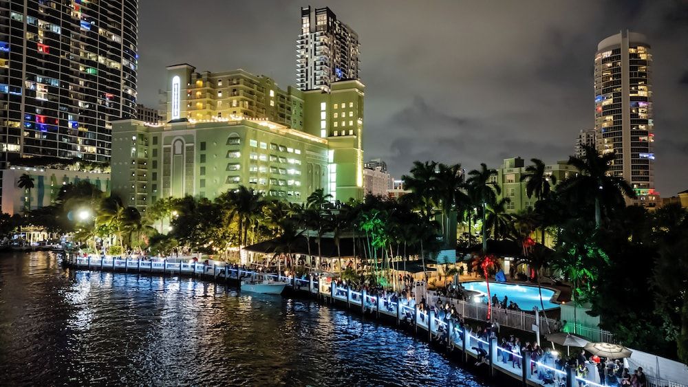 undefined Riverside Hotel 8