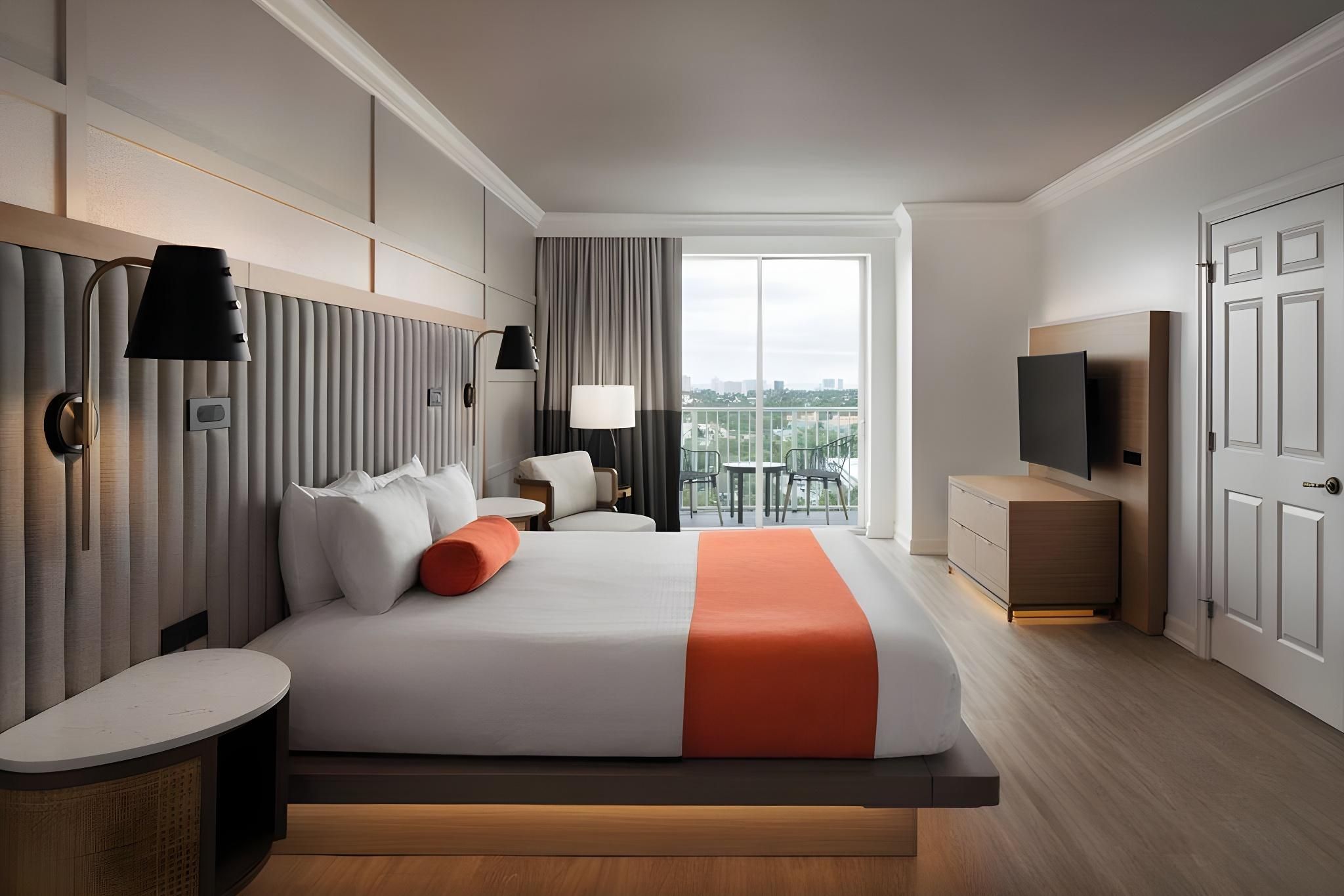 1 Bedroom Suite Corner Balcony, City View