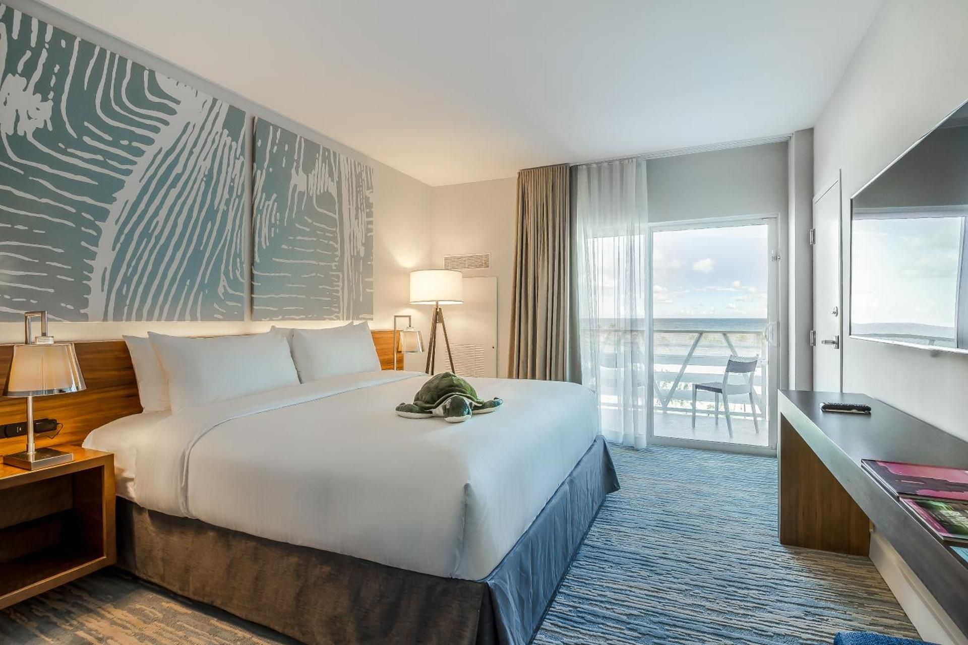 Stunning Ocean Front King Balcony