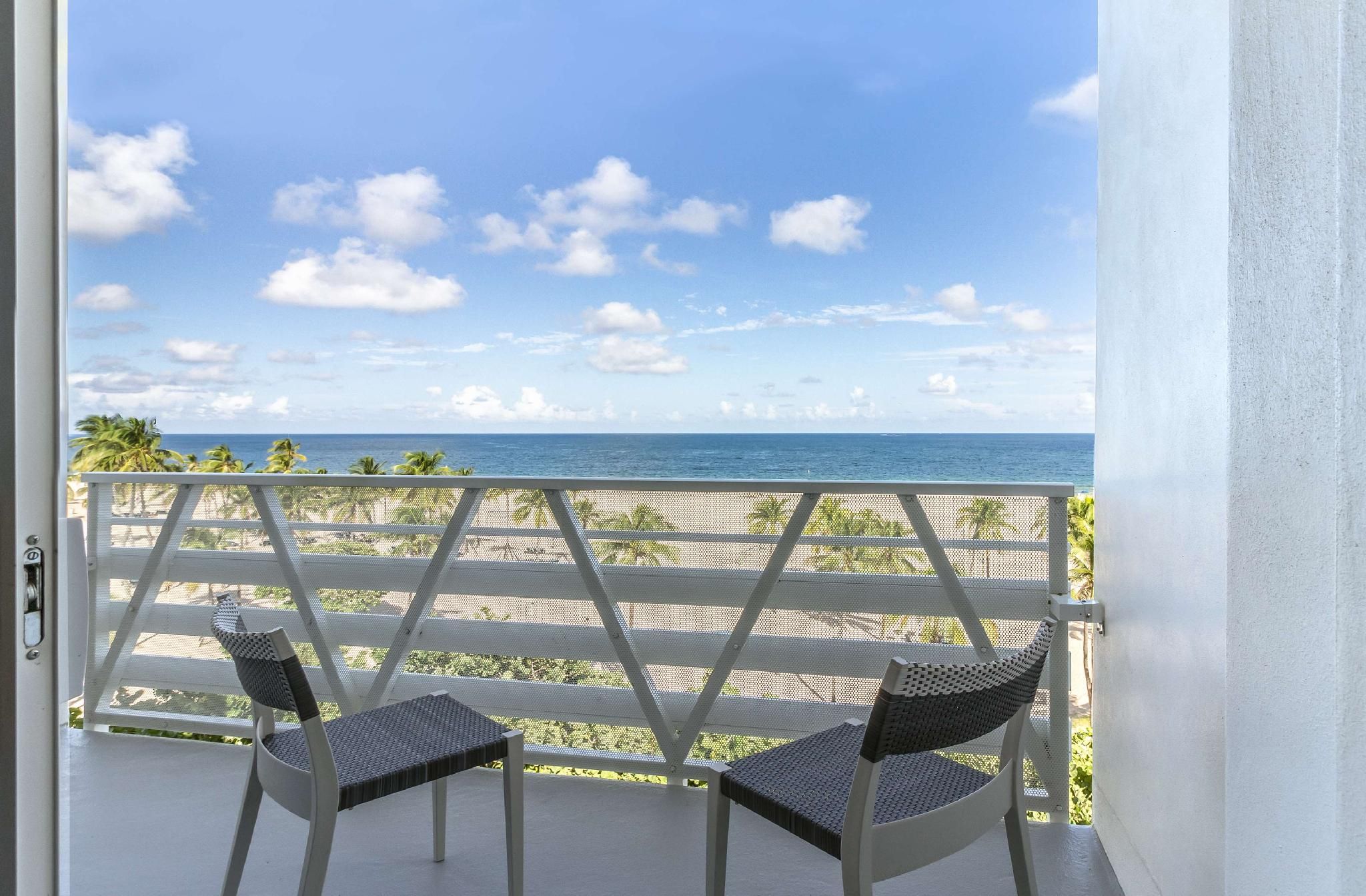 Ocean Front Balcony King Bed Room