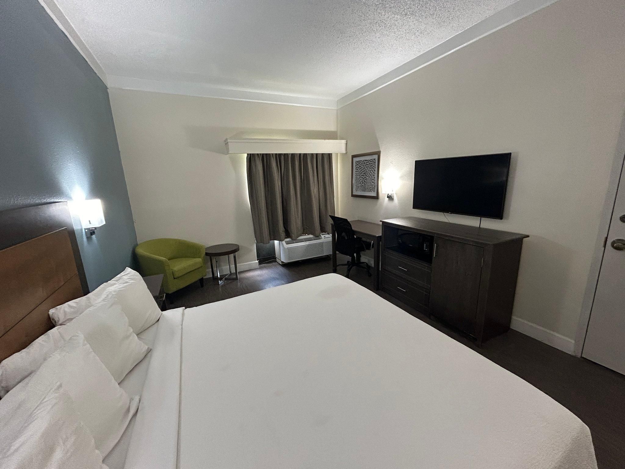 Premium King with Sofa Bed Smoke Free (Get More: Upgraded Bedding and Snack Box)