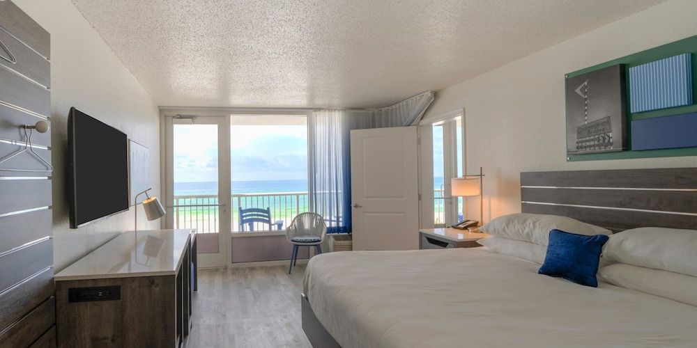 Room, 1 King Bed (Gulf View)