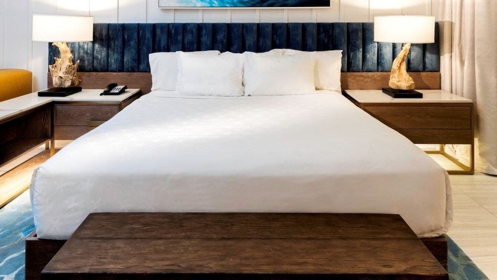 Cheeca Lodge & Spa Premier Oceanfront King Suite 2