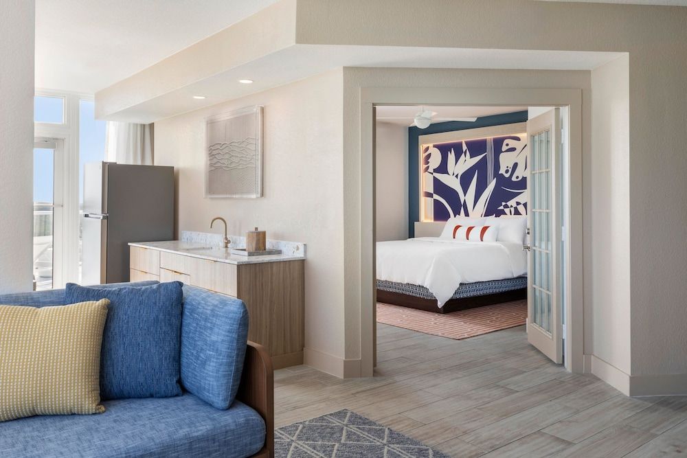 Three Waters Resort and Marina, Islamorada, a Tribute Portfolio Resort Suite, 1 King Bed with Sofa bed, Oceanfront