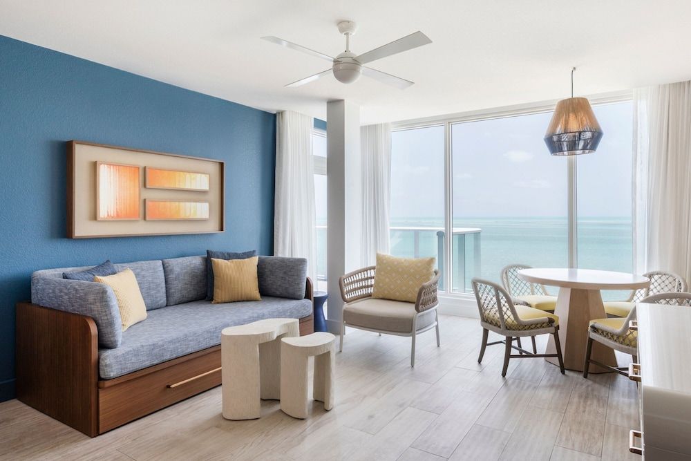 Three Waters Resort and Marina, Islamorada, a Tribute Portfolio Resort Suite, 1 King Bed with Sofa bed, Balcony, Oceanfront 4